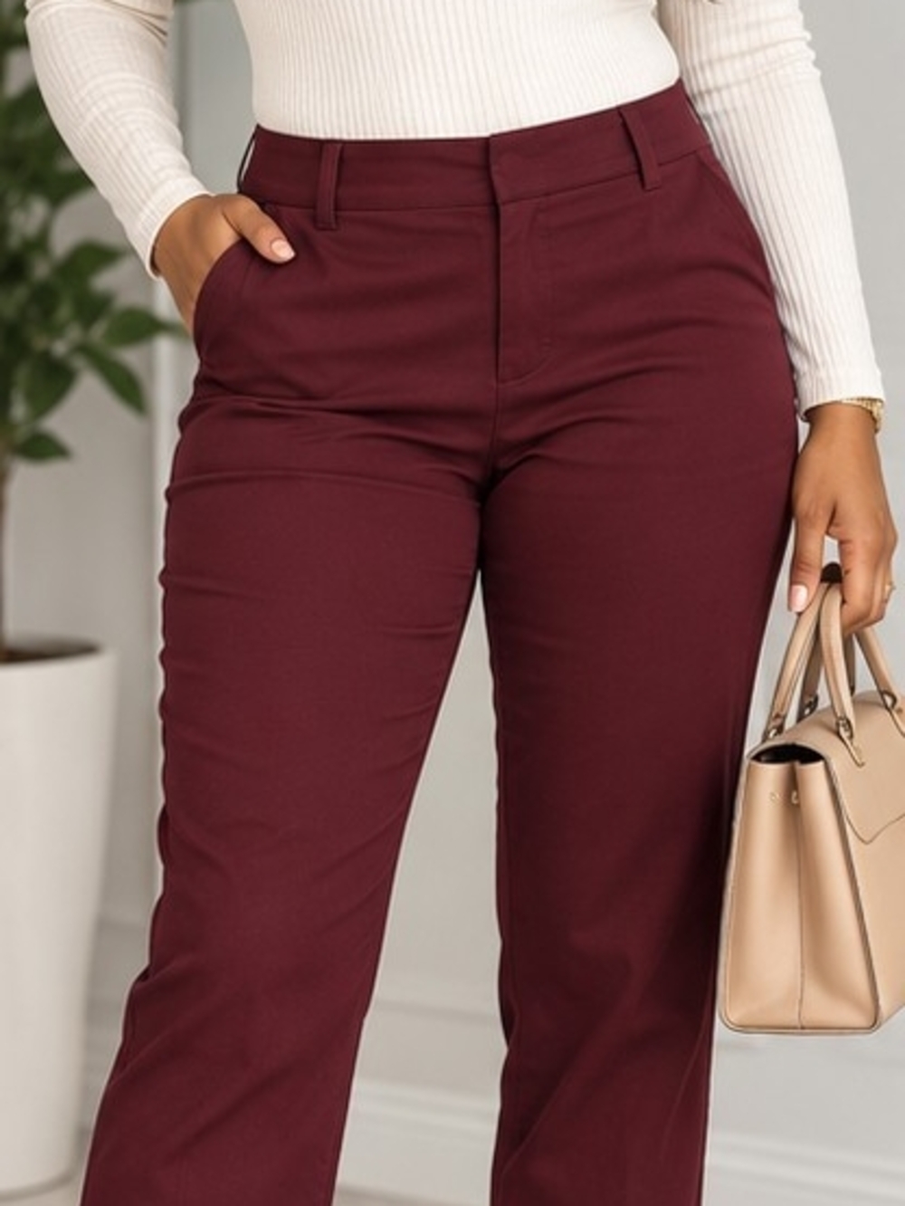 Women's Tailored Straight-Leg Pants - Burgundy